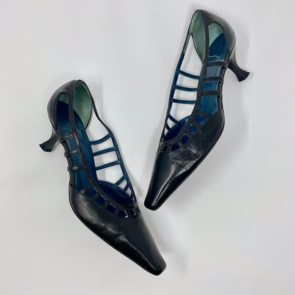 Vera Wang Black Leather Cage Pointed Toe Heels - Picture 3 of 8